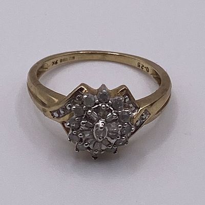 A 9ct yellow gold dress ring, approx 0.25ct diamonds, 2.6 grams in weight approx, ring size N