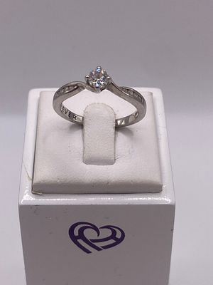A platinum forever diamond single solitaire ring, approx 0.25ct diamond, 2.5 grams approx 