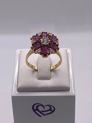 An 18ct yellow gold ruby & diamond ring, approx 2.7ct ruby, approx 5.1 grams in weight, ring size O
