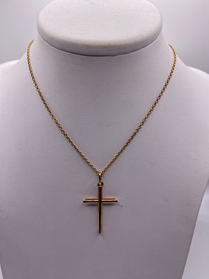 A 9ct yellow gold pendant & chain, 5.7 grams in weight approx, 20 inch chain, cross is 33mm x 