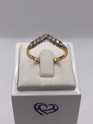 An 18ct yellow gold wishbone diamond ring, approx weight is 2.2 grams, size M