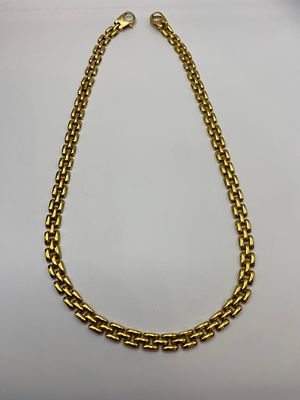 An 18ct yellow gold necklace, lovely heavy necklace, 17 inches long x 6mm wide, approx weight 