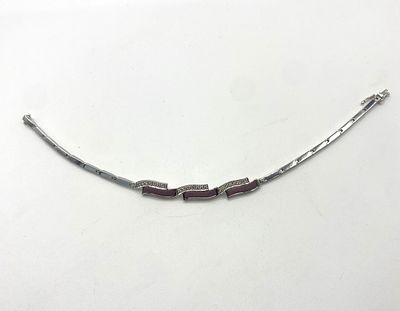 An 18ct white gold diamond set bracelet, approx 9.2 grams in weight, 7 inches long, like new 