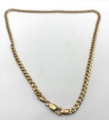 A 9ct yellow gold curb chain, 18 inches long, approx 7.8 grams in weight