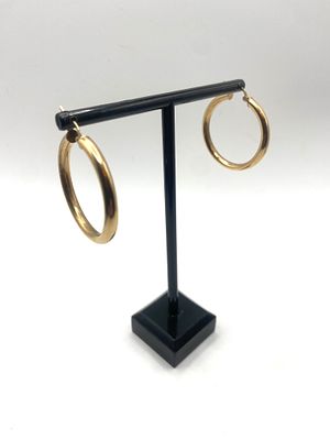 A pair of 9ct yellow gold large hoop earrings, approx 2.7 grams weight, 32mm wide hoops