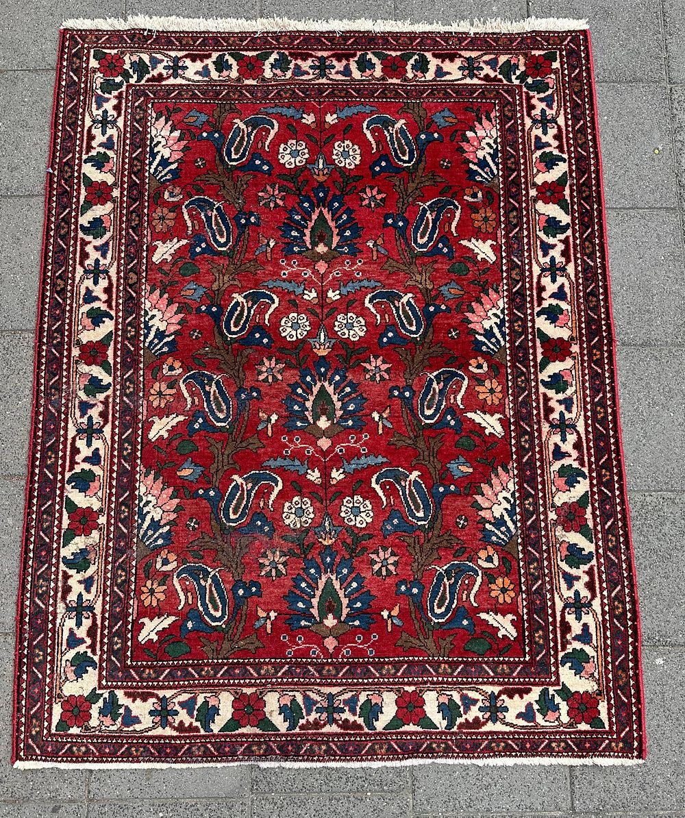 Kurdestan. A vintage Persian Kurdestan carpet, hand-knotted, circa 1970. Dimensions: 208*128 cm .