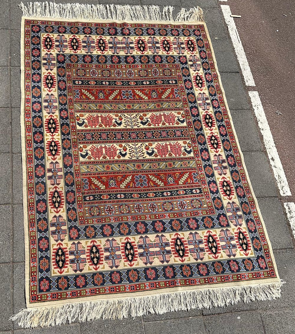 Azerbaijan. A vintage Azerbaijanian carpet, hand-knotted, circa 1980. Dimensions: 245*172 cm .