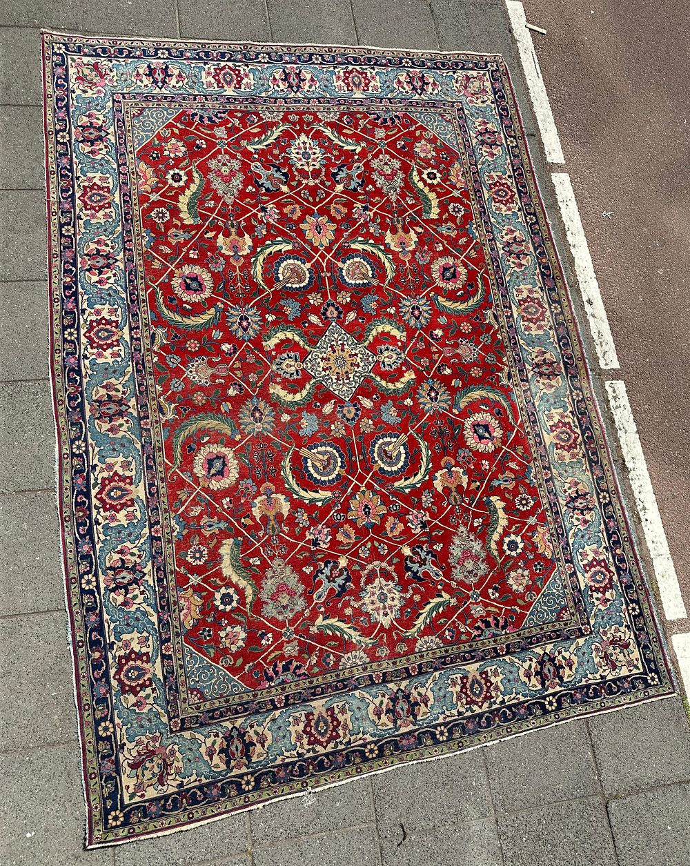 Tabriz. A vintage Persian Tabriz ( silk ) carpet, hand-knotted, circa 1890. Dimensions: 300*210 cm .