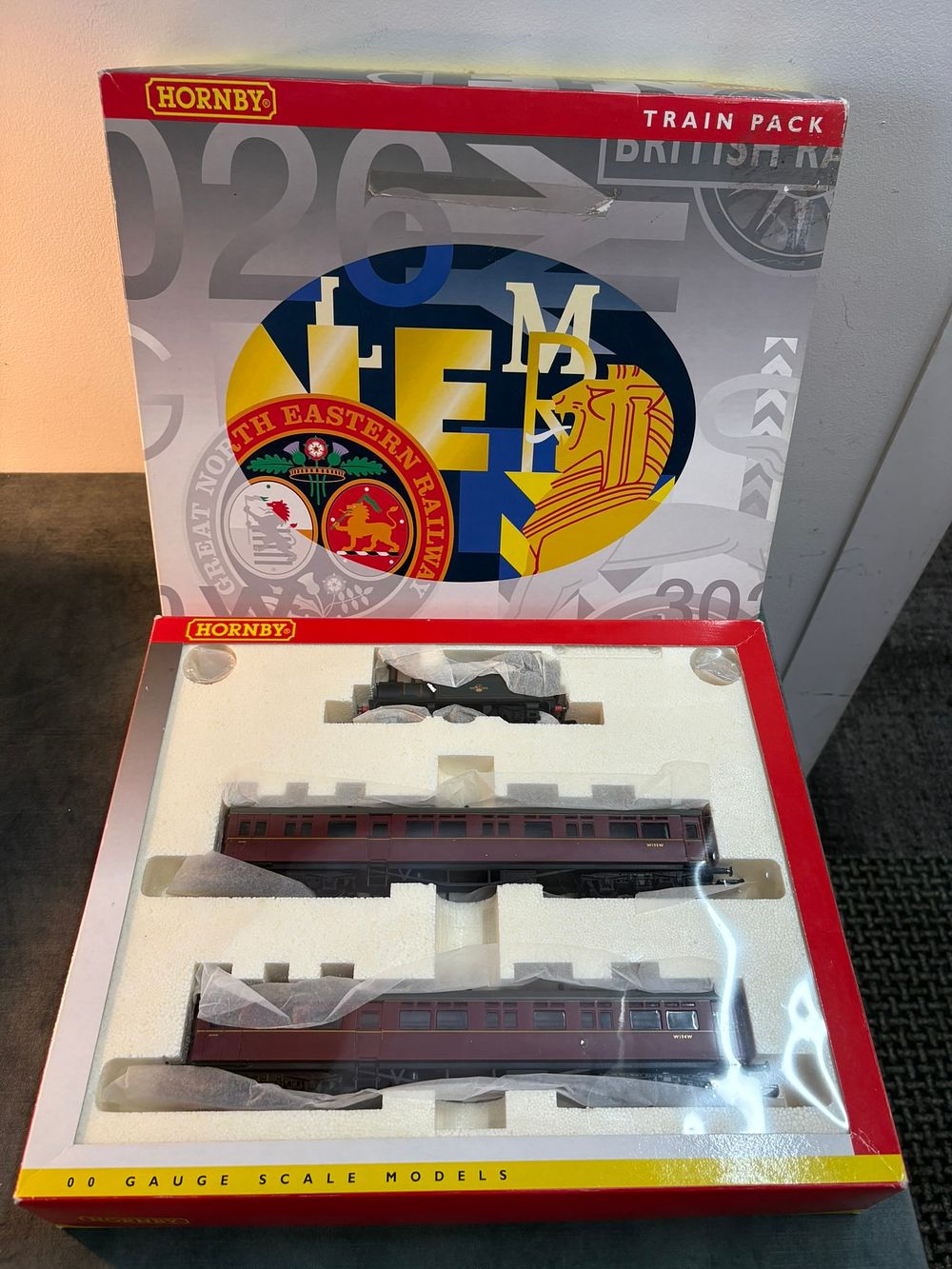 Lot 269: Hornby 'Train Pack'
