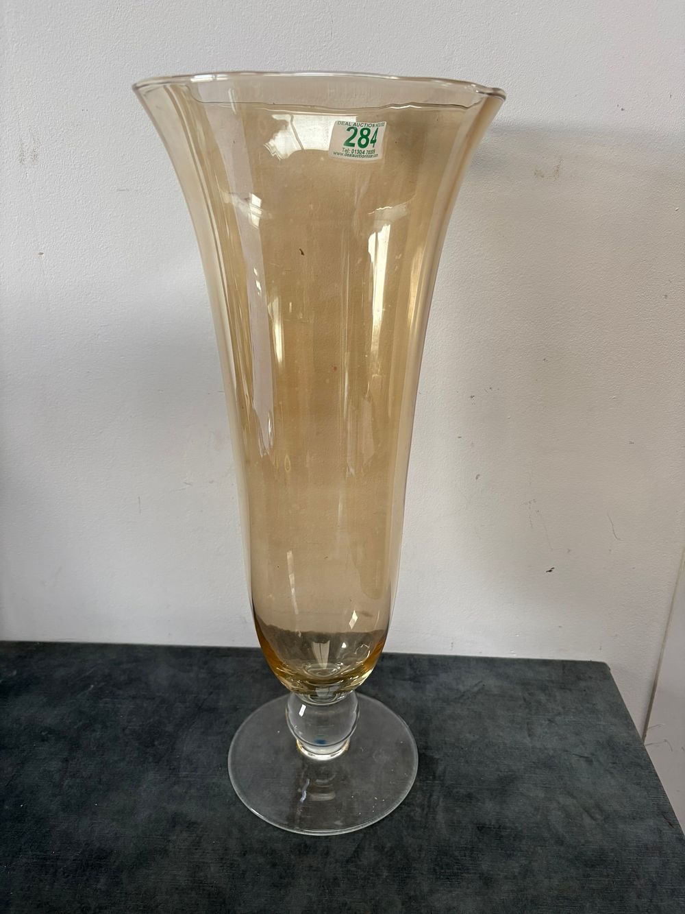 Lot 284: Large oversized glass vase