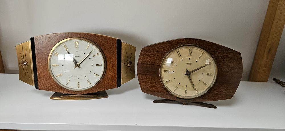 Lot 310: 2 x Vintage Metamec clocks - not working