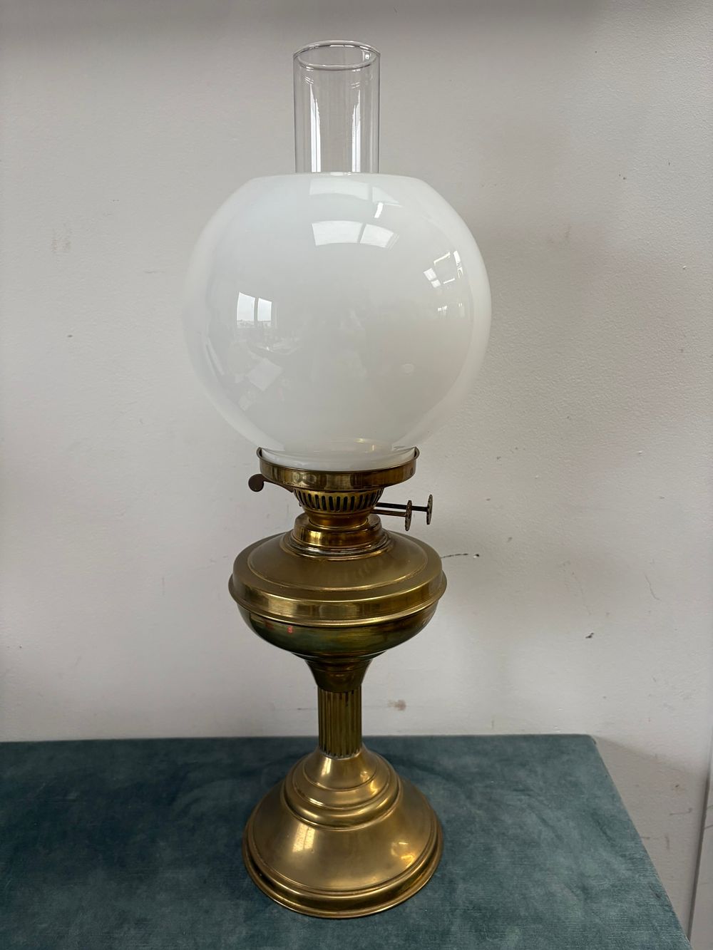 Lot 358: Glass and brass oil lamp