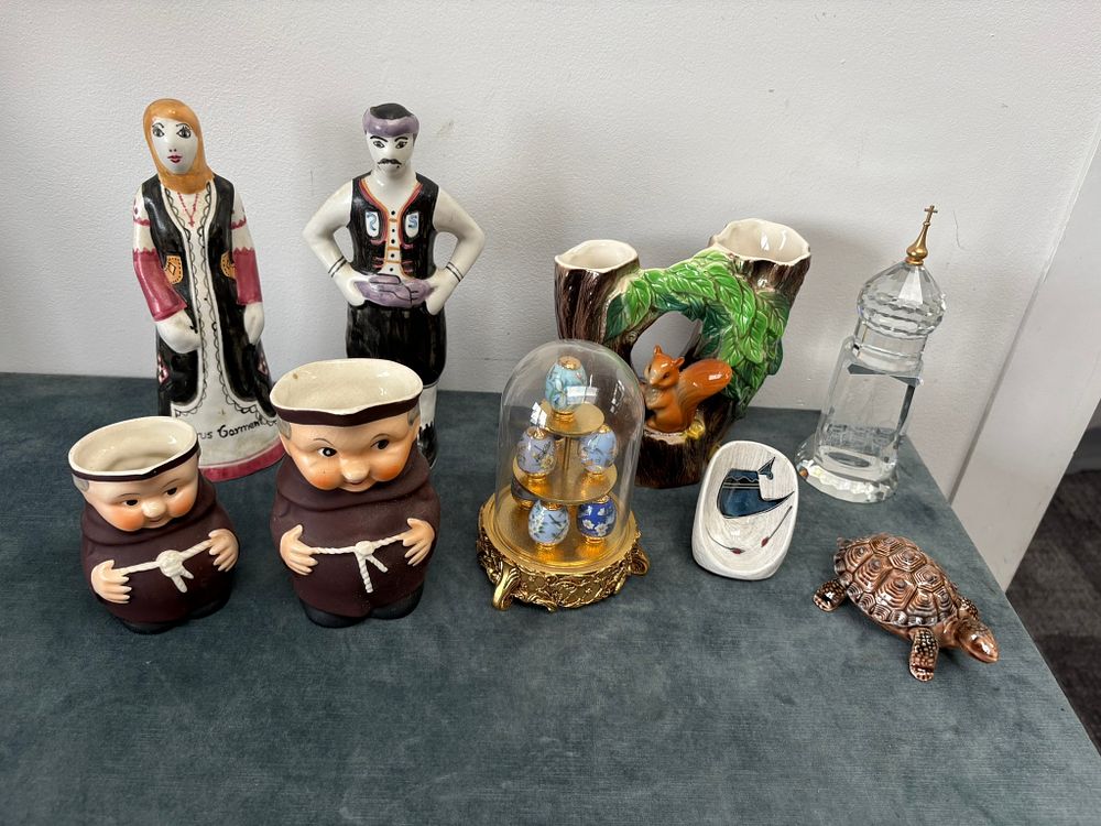 Lot 365: Porcelain including Goebel, Wade ect.