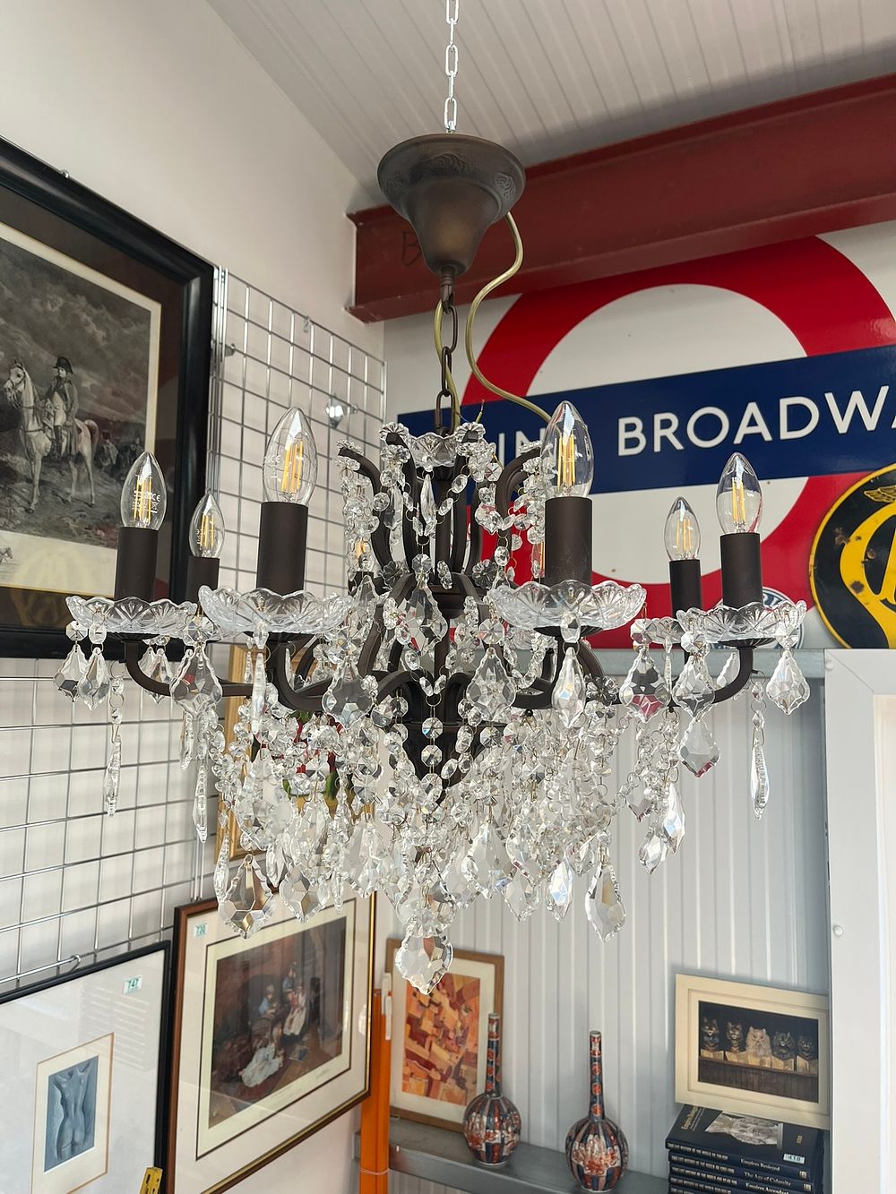 Lot 372: Large modern crystal chandelier