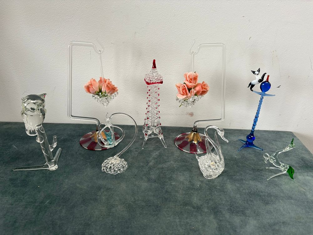Lot 412: Assorted blown glass miniature ornaments