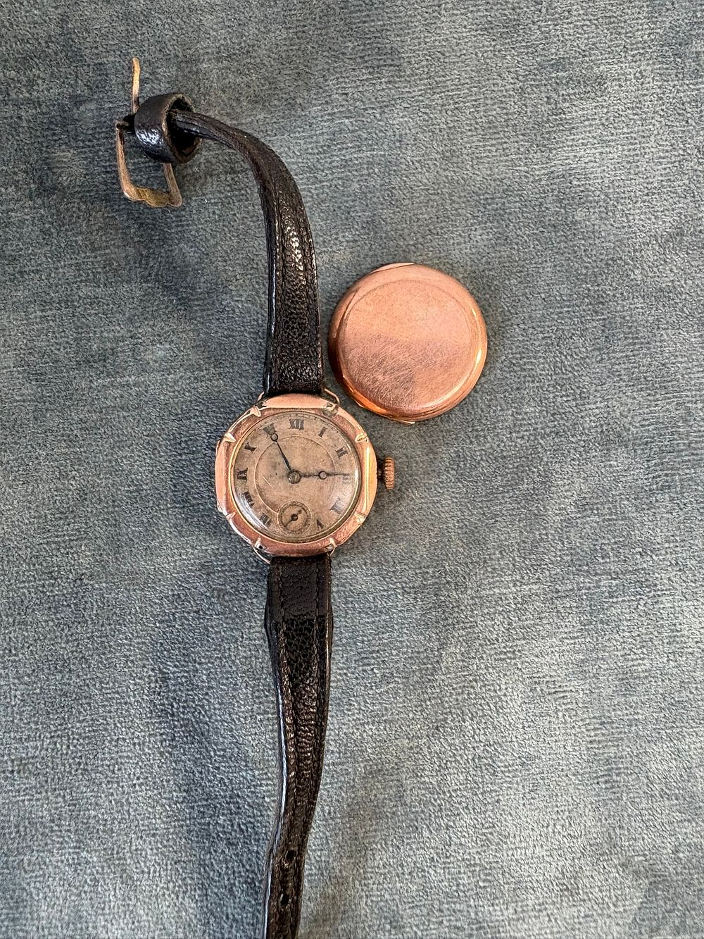 Lot 508: Ladies 9ct gold cocktail watch for repair