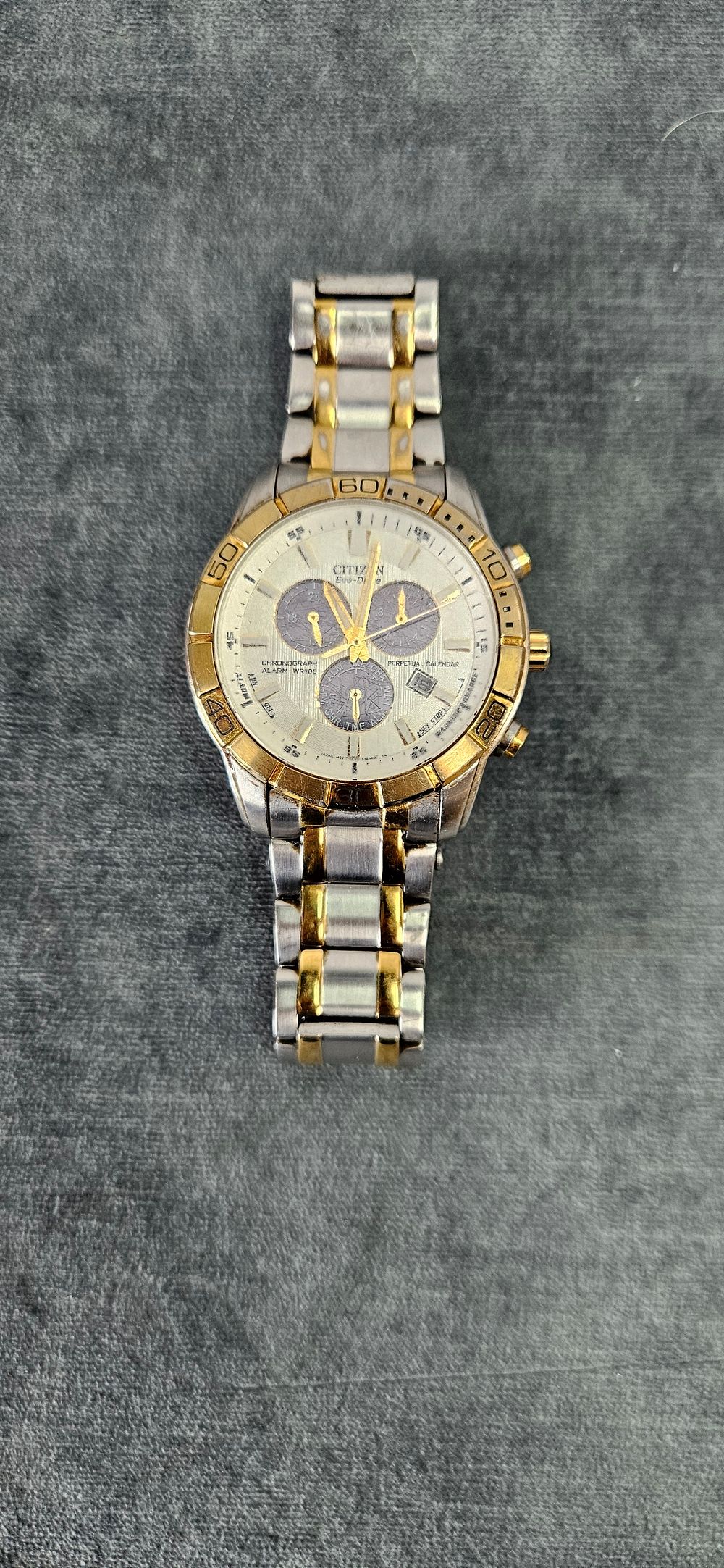 Lot 556: Gents Citizen Eco-Drive wrist watch chronograph WR100