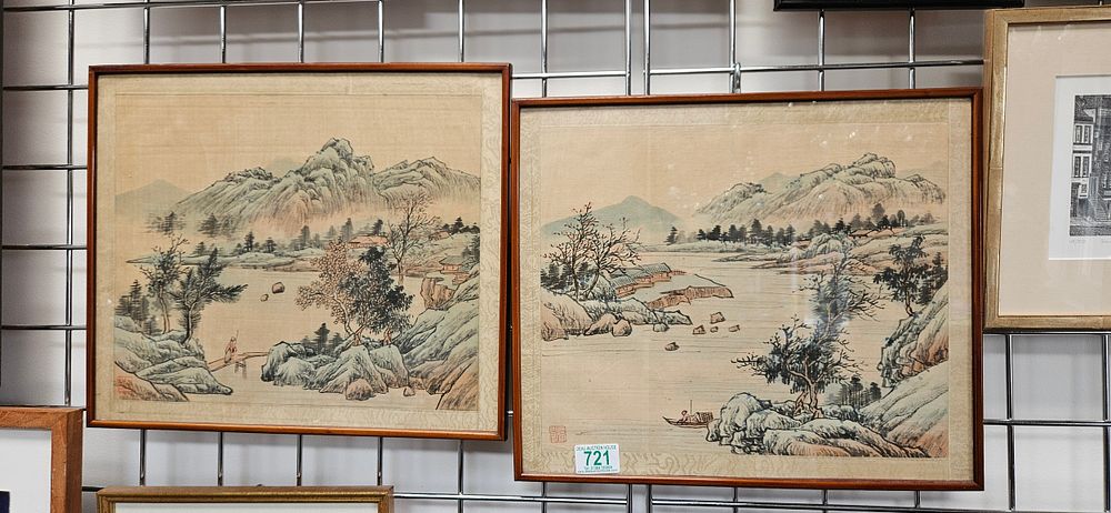 Lot 721: 2 x Chinese/ Japanese paintings on silk