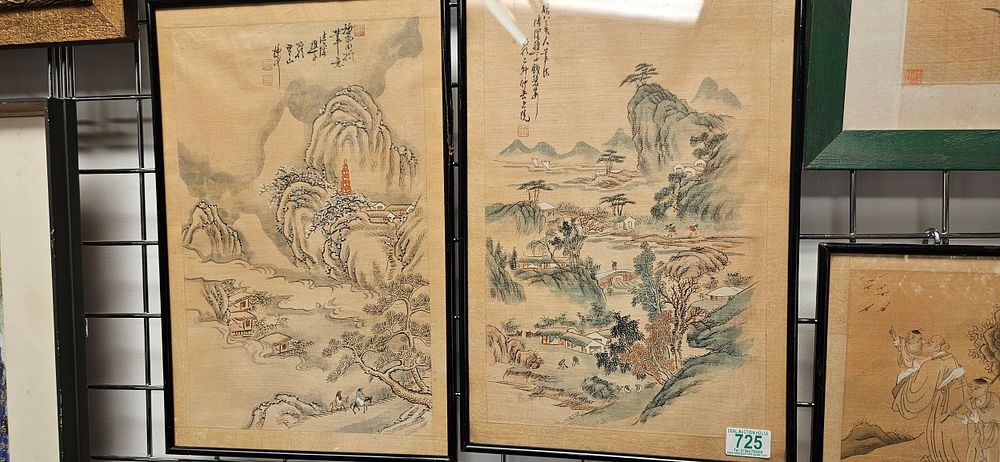 Lot 725: 2 x Chinese/ Japanese paintings on silk