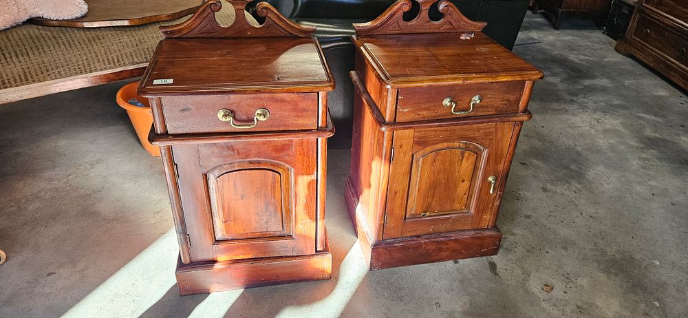Lot 18: Pair of hardwood bedside cabinets
