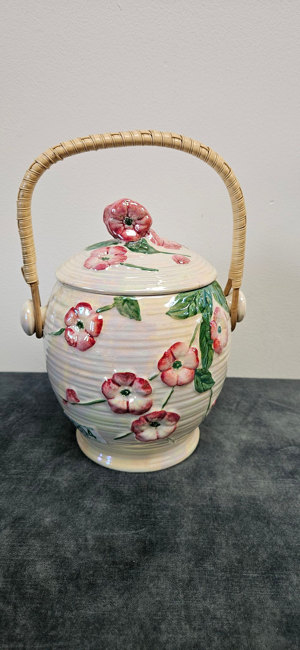 Lot 204: Maling ware biscuit barrel with floral decoration