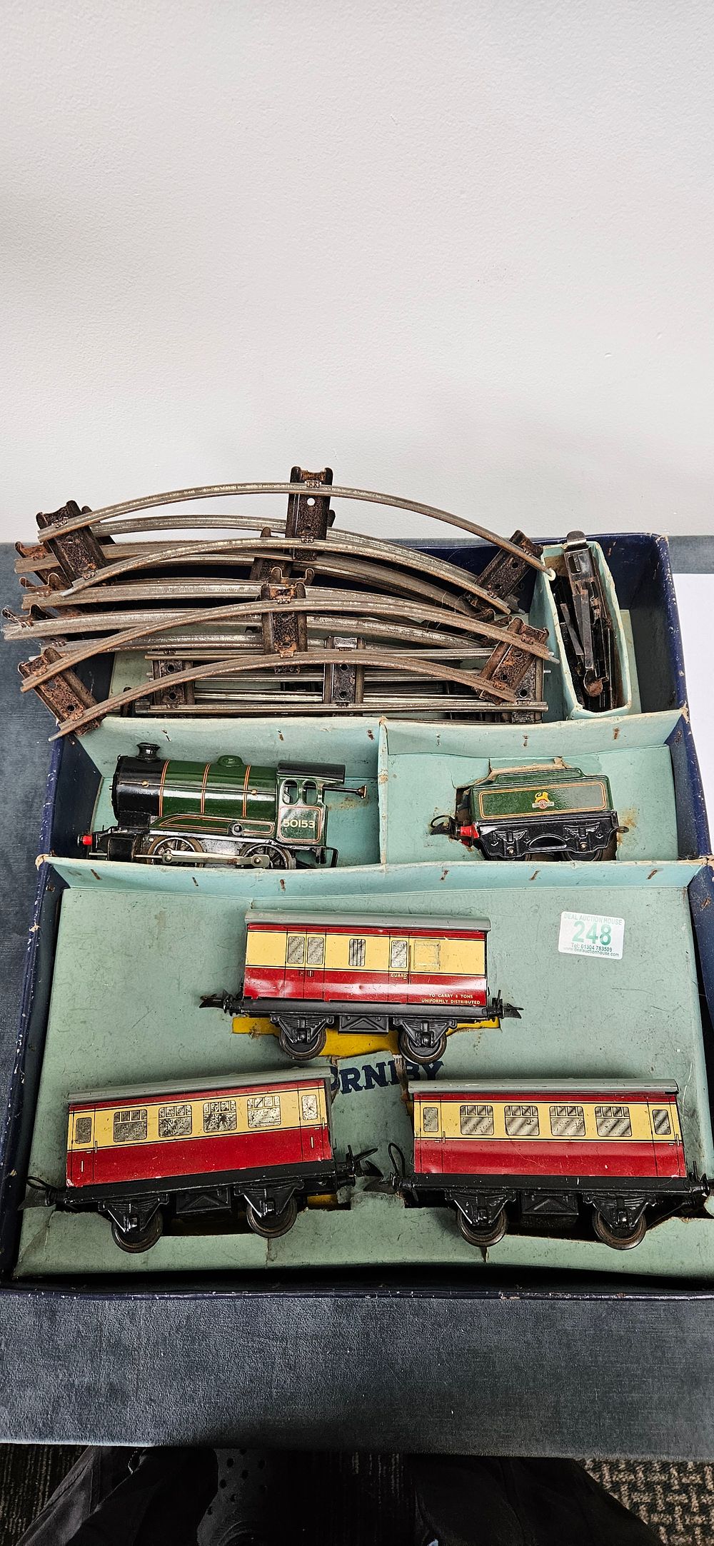 Lot 248: Hornby O gauge clockwork No. 51 passenger train...