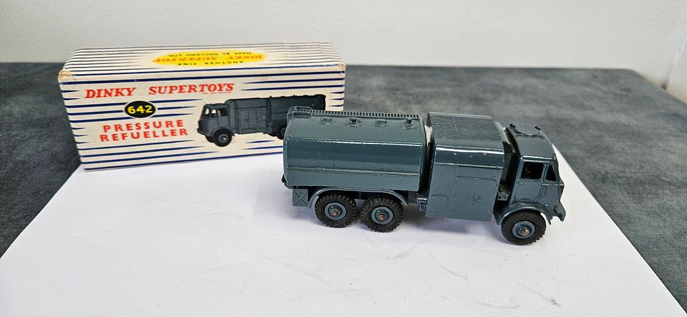 Lot 268: Dinky Supertoys No. 642 RAF Pressure Refueller model.