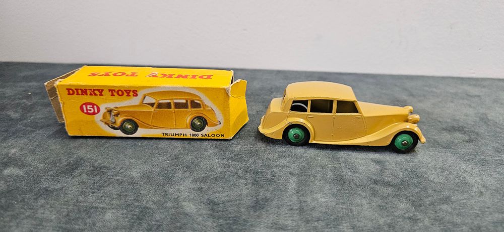 Lot 280: Dinky Toys 151 Triumph 1800 Saloon die-cast model...