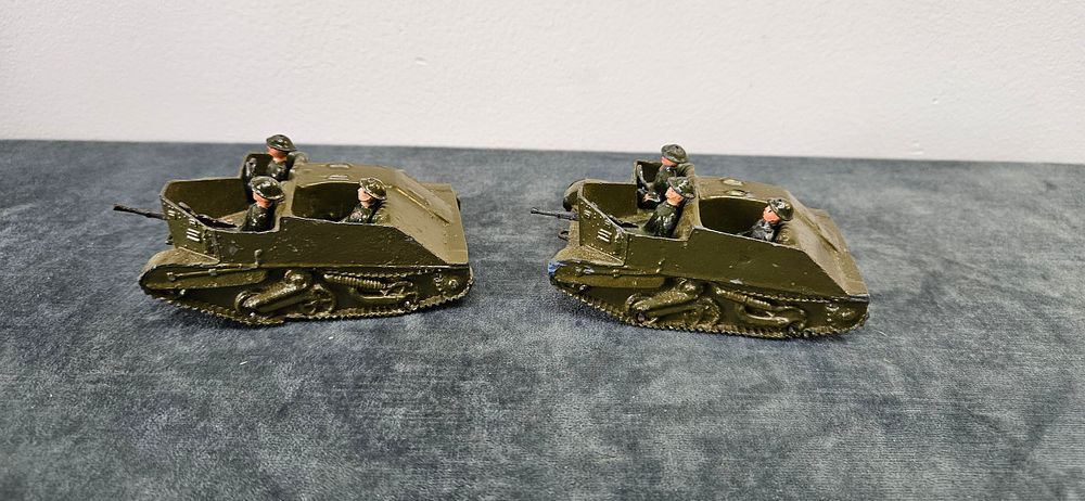 Lot 293: Britains 1876 Bren Gun Carrier die-cast models with...