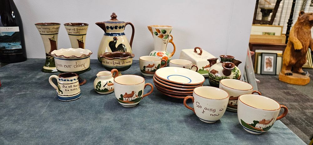 Lot 482: Collection of vintage Watcombe Devon motto ware