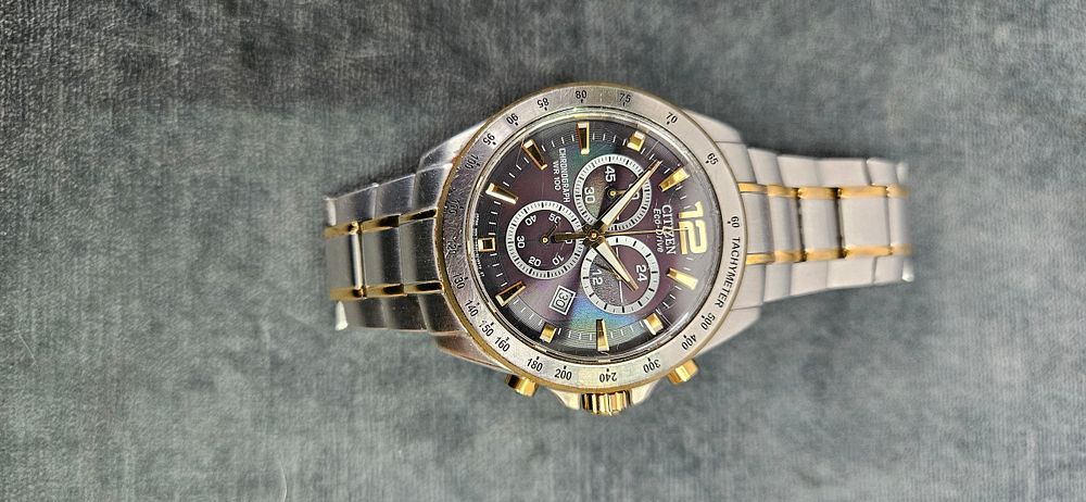 Lot 526: Citizen Eco-Drive Chronograph WR100 watch