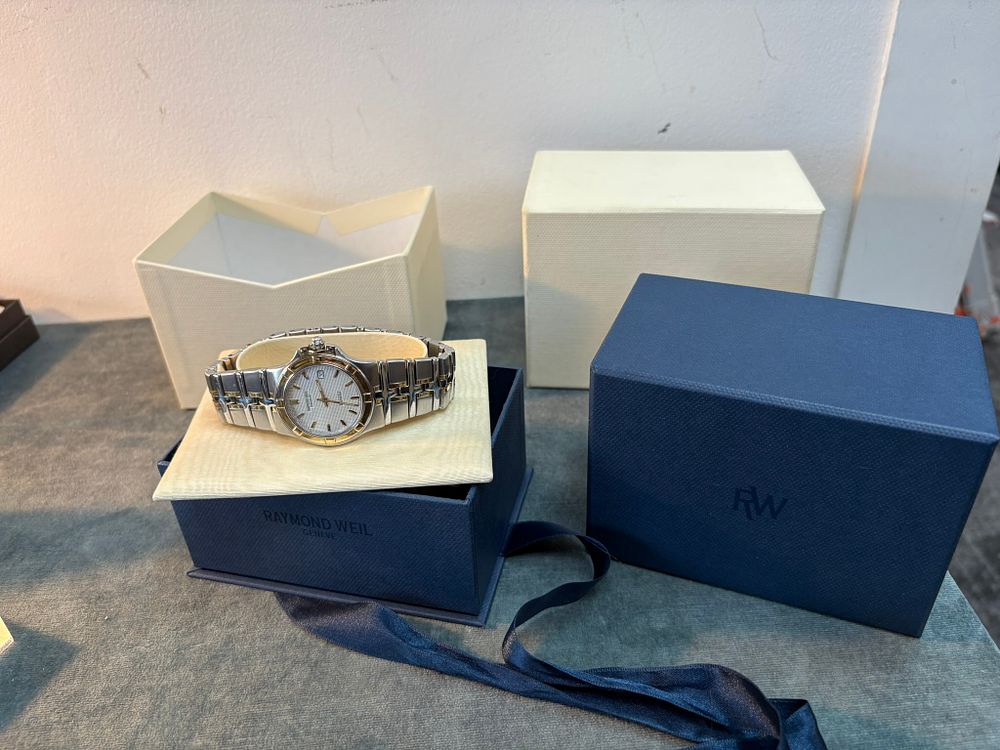 Lot 536: Men's Raymond Weil 'Parsifal' 9590 wrist watch with...