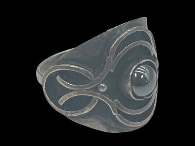 VTG HEMATITE STONE ON OXIDIZED STERLING RING SZ 8. *For ALTERNATIVE SHIPPING QUOTES or local 