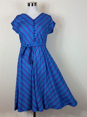 Vintage 1970s Lanz Chevron Day Dress. approx. B 38", W 30" good condition, see photos
