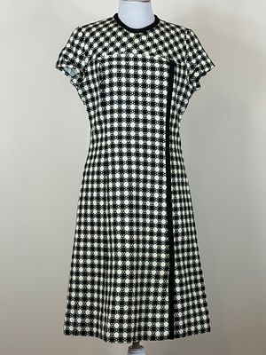 Vintage 1960s Mod Cotton Sheath Dress. approx. B 36", W 30" good condition, zipper sticky 