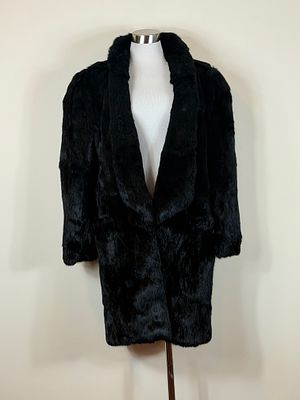 Vintage 1980s Rabbit Fur Coat. "BB Dakota" approx. SH-SH 18" free front, great condition, see photos