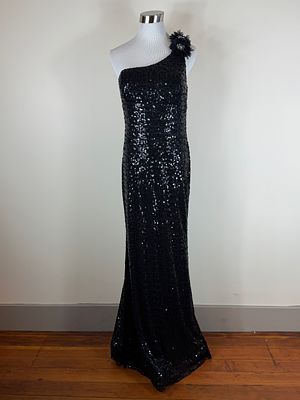 2000s Sequined Prom Dress. Size 6 approx. B 32" W/ 30" good condition, see photos