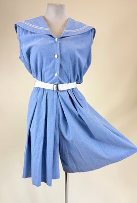 VINTAGE 1980s NAUTICAL COTTON ROMPER. Belt included, B 38", W up to 30", good condition