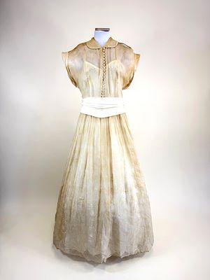 VINTAGE EARLY 1940s FLOCKED GAUZE EVENING GOWN. Original underdress included, B 36", W 26" 