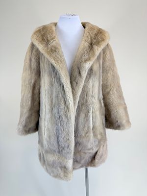 VINTAGE 1960s MINK COAT. SH-SH 20", light crushing, see photos