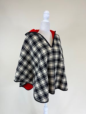 VINTAGE REVERSIBLE HOODED WOOL CAPELET. L 27", light pilling, see photos