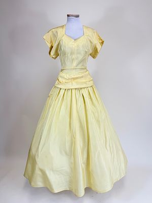 VINTAGE LATE 1940s EVENING DRESS. B 32", W 22", light small stains, see photos