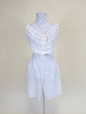 ANTIQUE EMBROIDERED COTTON CAMI KNICKERS, 1910s. B 34", W 24", 1" seam opening SH, at some pulls 