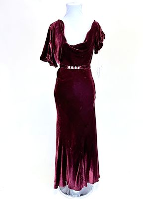 BURGUNDY PANNE SILK VELVET EVENING DRESS, 1930s. w/ original belt, for study or salvage 