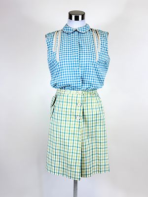 PLAID COTTON SLEEVELESS SHIRT & SKORT, 1950s-1960s. B 35", missing all buttons, underarm 