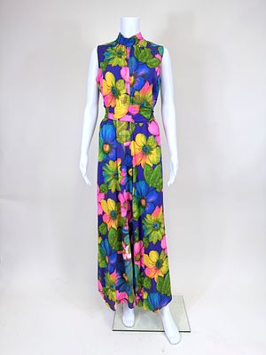 FABULOUS FLORAL PRINTED CREPE JUMPSUIT, 1967. B 40", W 39", w/ original tie belt, underarm 