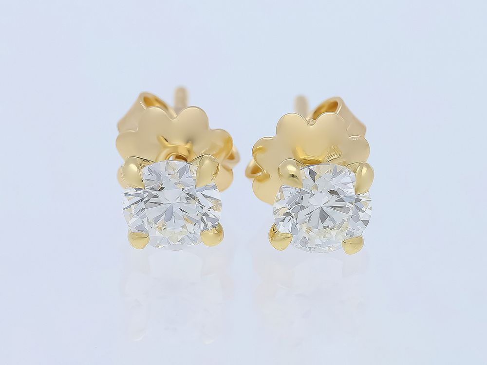 Earrings Diamond 750 Yellow Gold 18 kt., IGI certificate. Product Description: 
Material: Yellow 