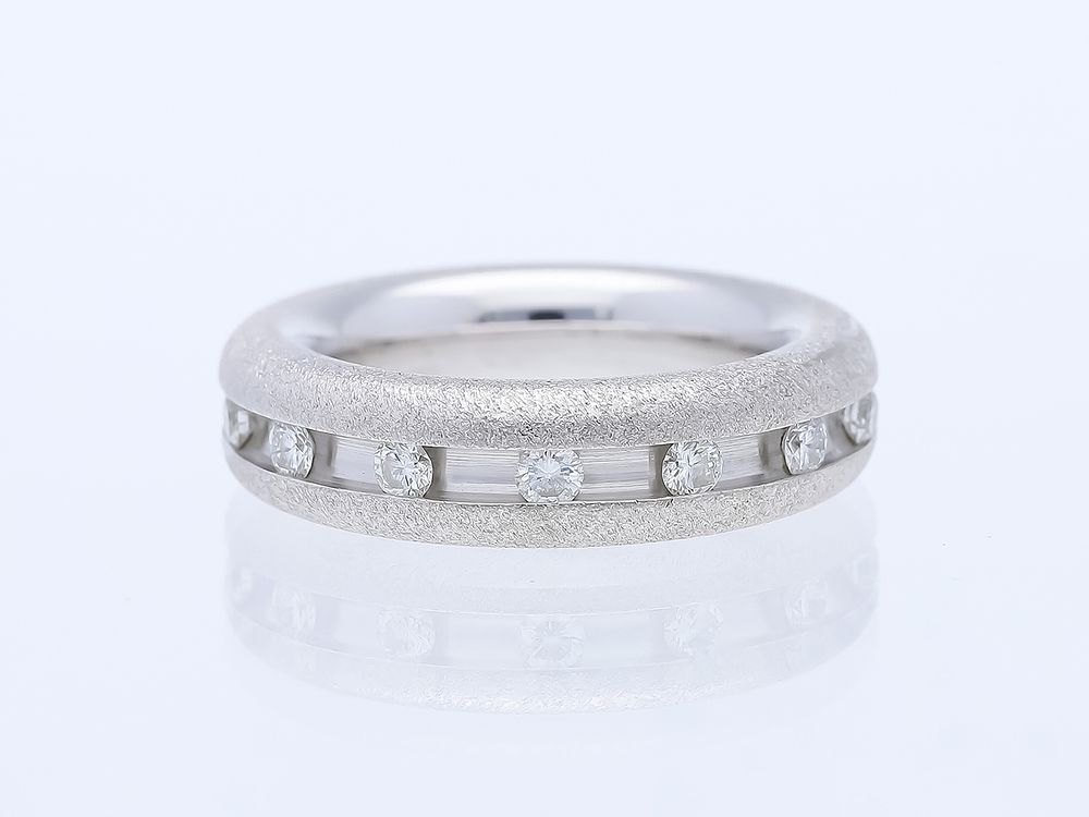 Carl Bucherer Ring 0,84 ct. Diamonds 750 White gold 18 kt. Product Description: 
Marke: Carl 