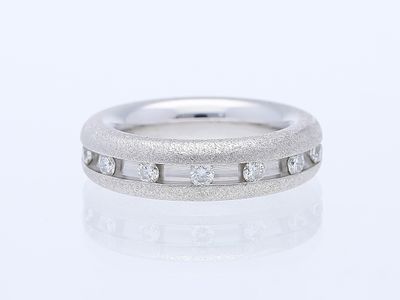Carl Bucherer Ring 0,84 ct. Diamonds 750 White gold 18 kt. Product Description: 
Marke: Carl 