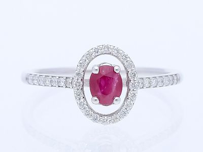 Ring 0,63 ct. Ruby, Diamonds 750 White gold 18 kt. IGI certificate. Product Description: 